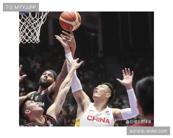 篮球比赛中NBA与FIBA回场规则的适用标准有何差异